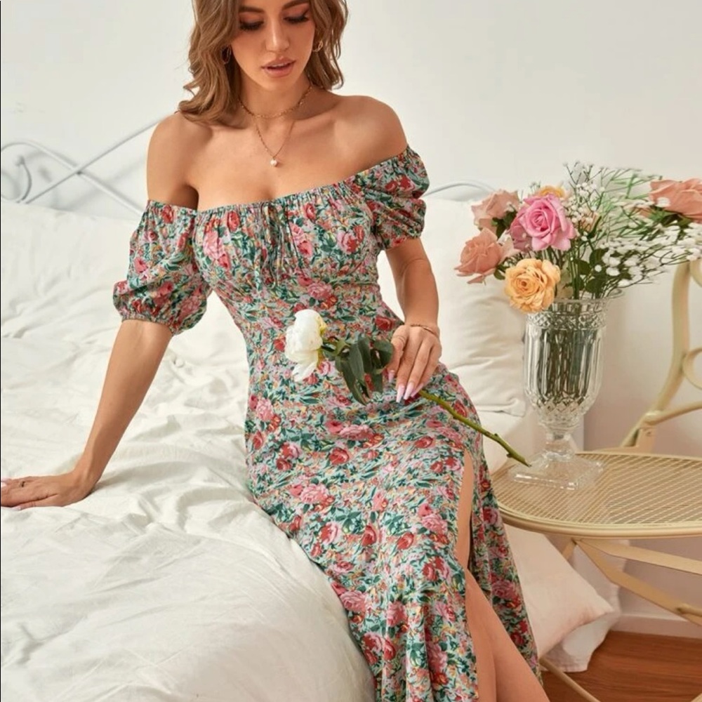 SHEIN MIDI floral dress. Knot front runched with thigh slit